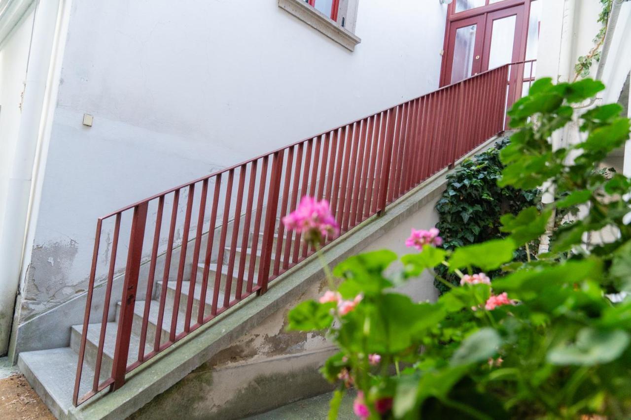 Carlone House Apartment Егер Екстериор снимка